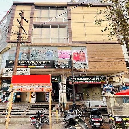 Hotel O Aaradhya Residency Noida Ngoại thất bức ảnh