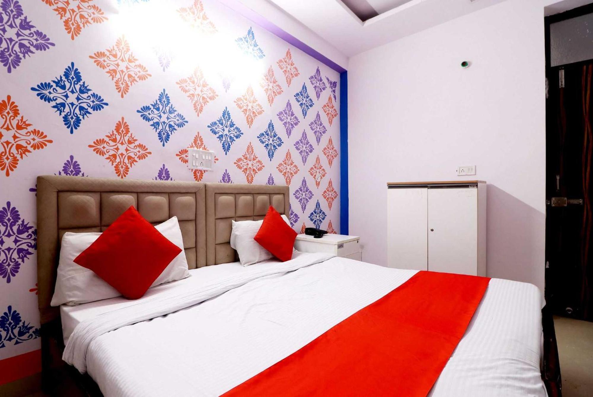 Hotel O Aaradhya Residency Noida Ngoại thất bức ảnh