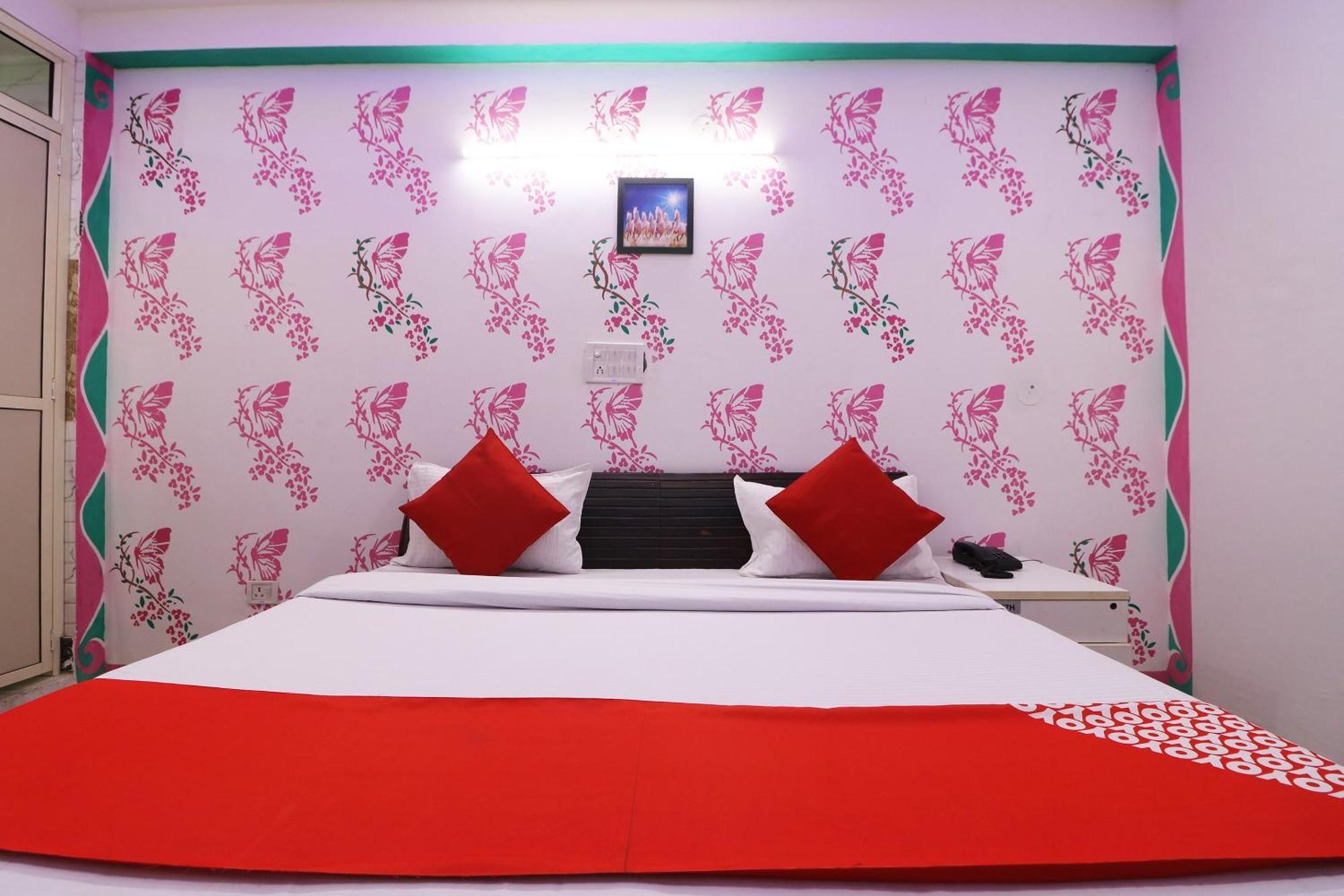 Hotel O Aaradhya Residency Noida Ngoại thất bức ảnh