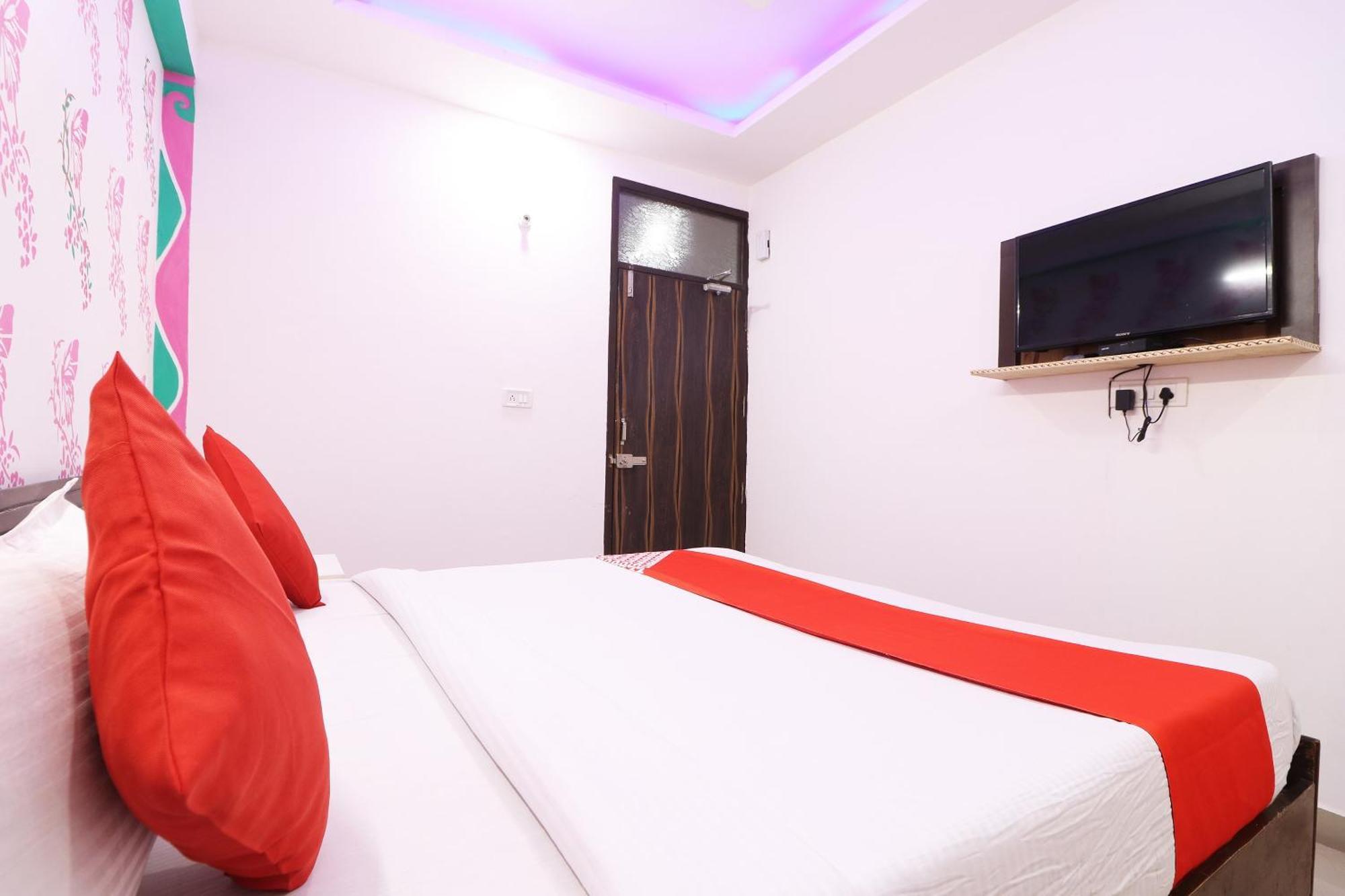 Hotel O Aaradhya Residency Noida Ngoại thất bức ảnh