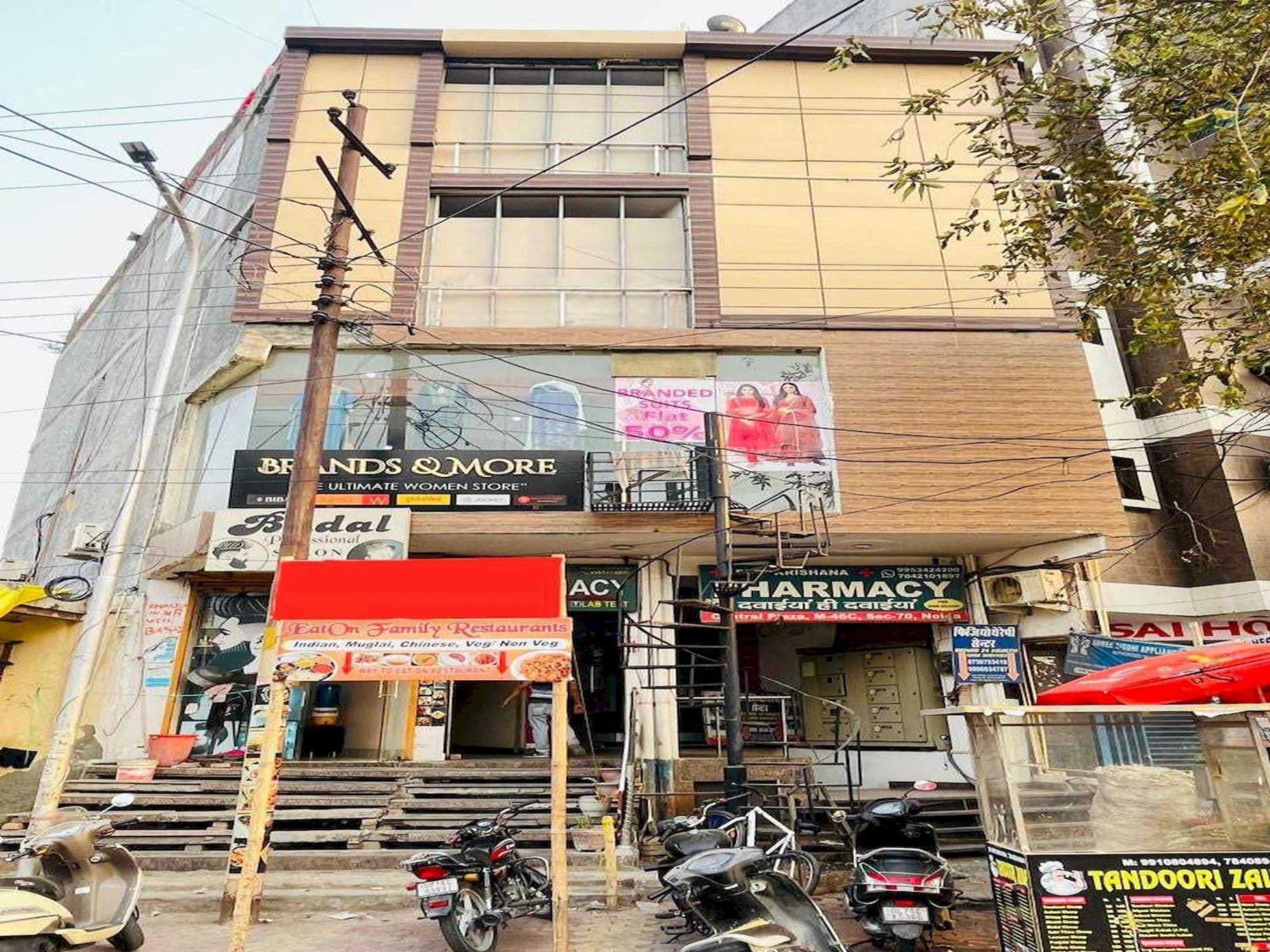 Hotel O Aaradhya Residency Noida Ngoại thất bức ảnh