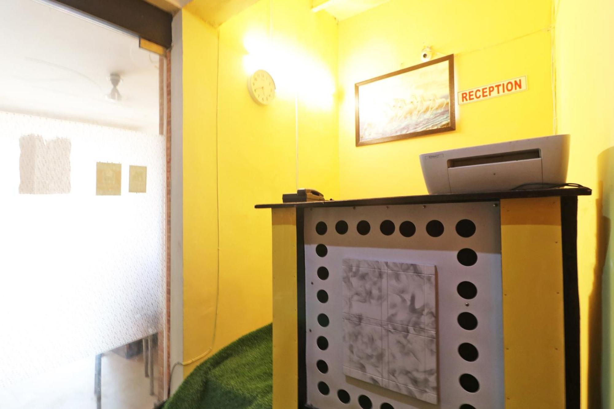 Hotel O Aaradhya Residency Noida Ngoại thất bức ảnh